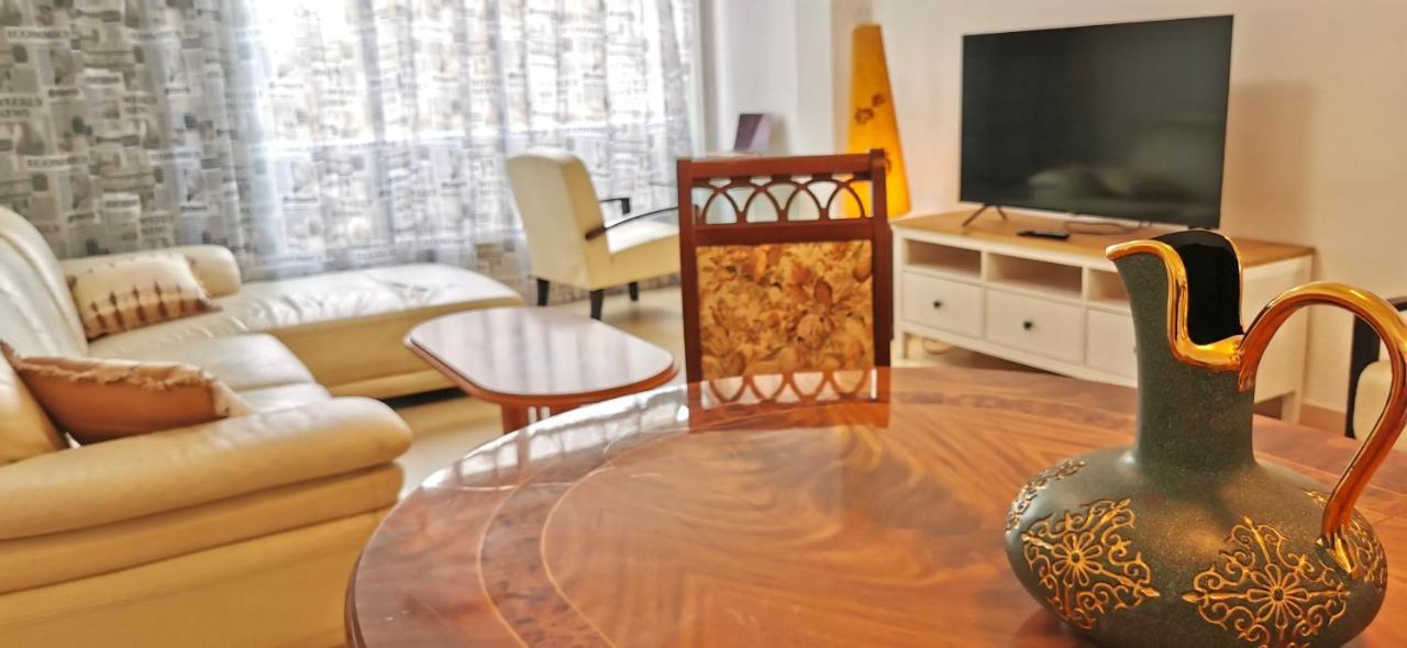Large With Sea View Apartment Bat Yam