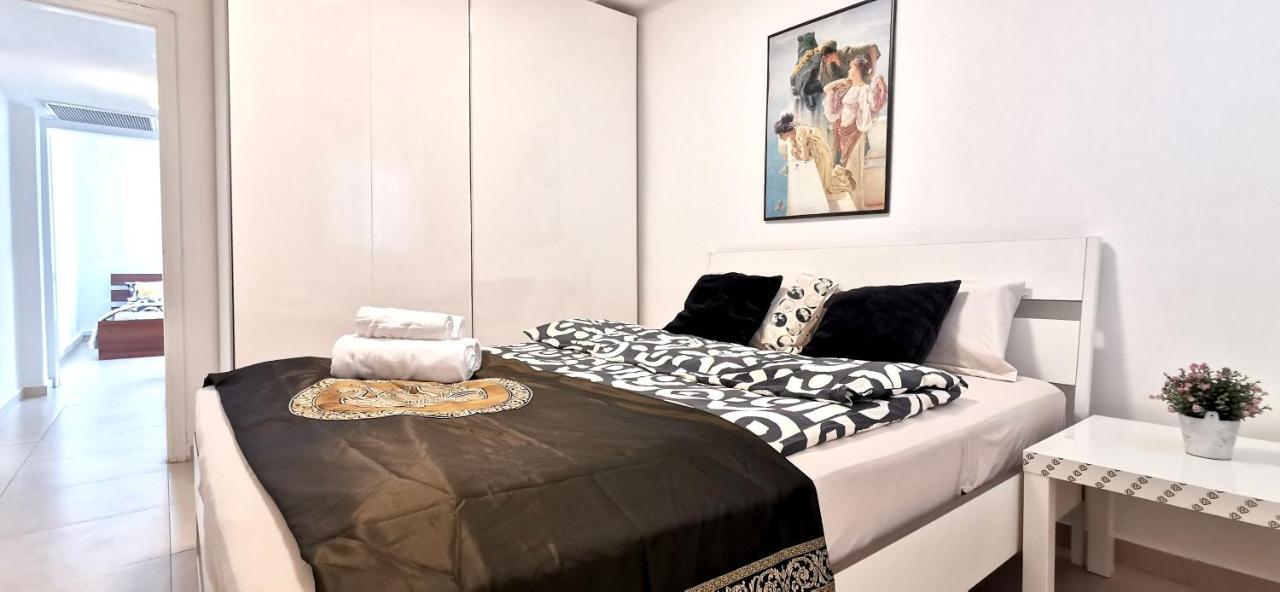 Apartment Large With Sea View Bat Yam